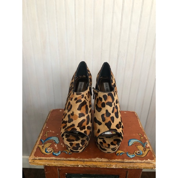 Steve Madden Pony Hair Wedge - Picture 2 of 5